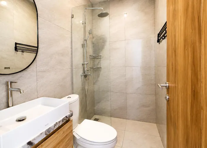 別荘 Private - Pool - 2br - 5 Min Kedungu *
